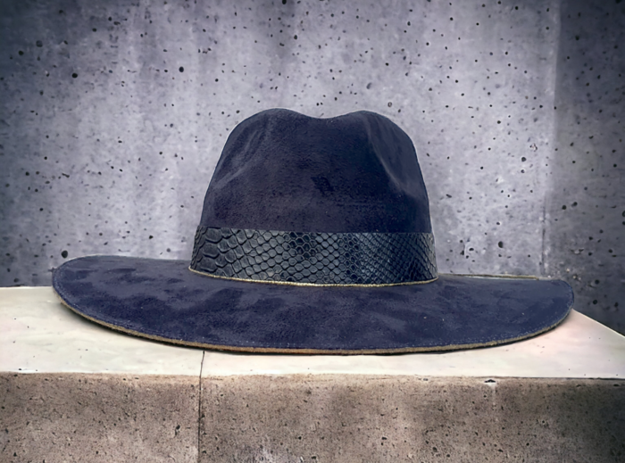 elegant black hat suede with gold details