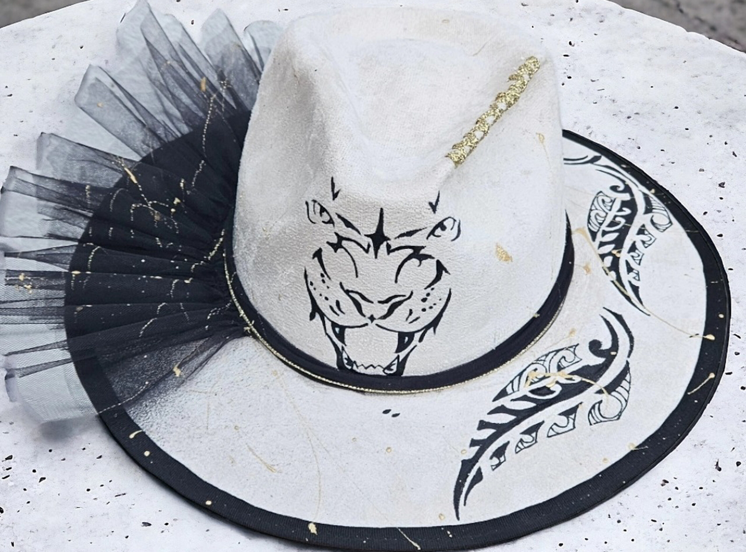 tiger white handpainted hat with tulle concept and gold details